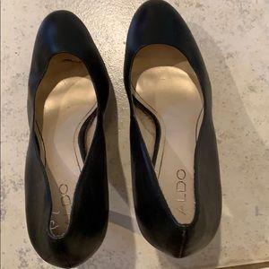 ALDO Designer black platform shoes. Size 40. BAM!